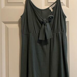 Green Sleeveless Dress with Bow Detail